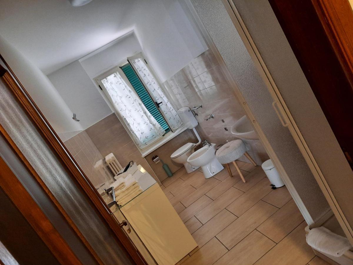 Locanda Della Luna Rossa Calosso Εξωτερικό φωτογραφία