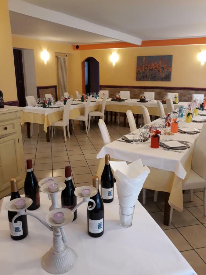 Locanda Della Luna Rossa Calosso Εξωτερικό φωτογραφία